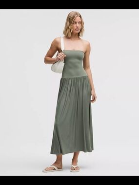 long sleeve wedding dresses guest Mac Duggal Women's High Neck Crystal Detail Dress - Green - Size 6 the epitome of elegance petticoat size:4 - 5 Yrs Norrie | White Lace